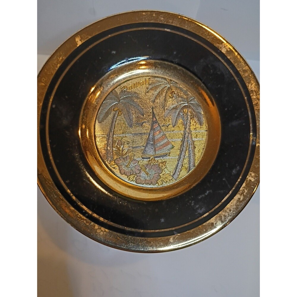 The Art of Chokin Hawaii 3 Inch 24k Gold Edged Japanese mini plate
